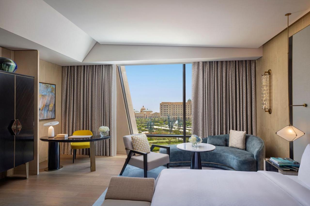 The St. Regis Riaad Buitenkant foto